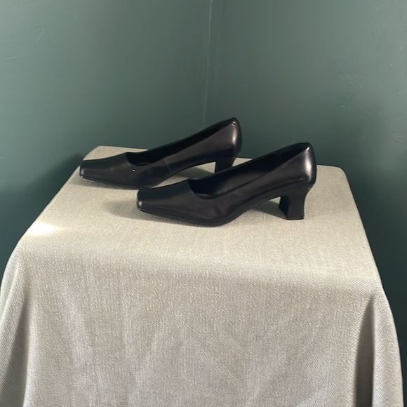 Black Square Toe Heels Liz Claiborne lizflex vogue style size 8.5 - Picture 3 of 10